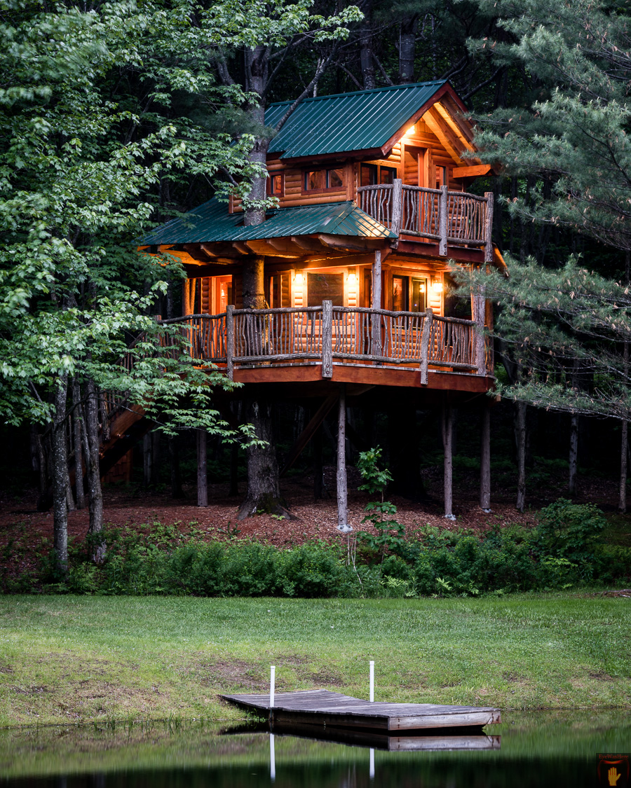 Waterbury VT Treehouse | Vermont Hotel Photography | Bed and Breakfast | Real Estate Photography | Architectural Photographer Dave Butterworth | EyeWasHere