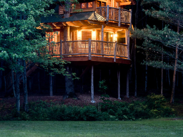 Waterbury VT Treehouse Twilight | Hotel Exterior Photography | Bed & Breakfast | BNB | Real Estate | Architecture | Interior Design | Albany NY Photographer Dave Butterworth | EyeWasHere | Eye Was Here Photography